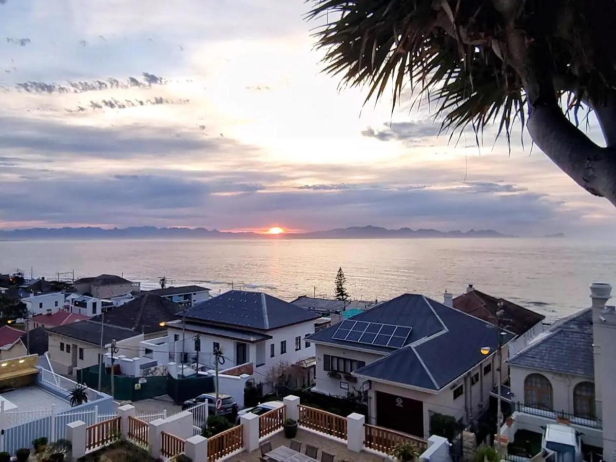 The Dragon Tree Guesthouse كالكباي المظهر الخارجي الصورة
