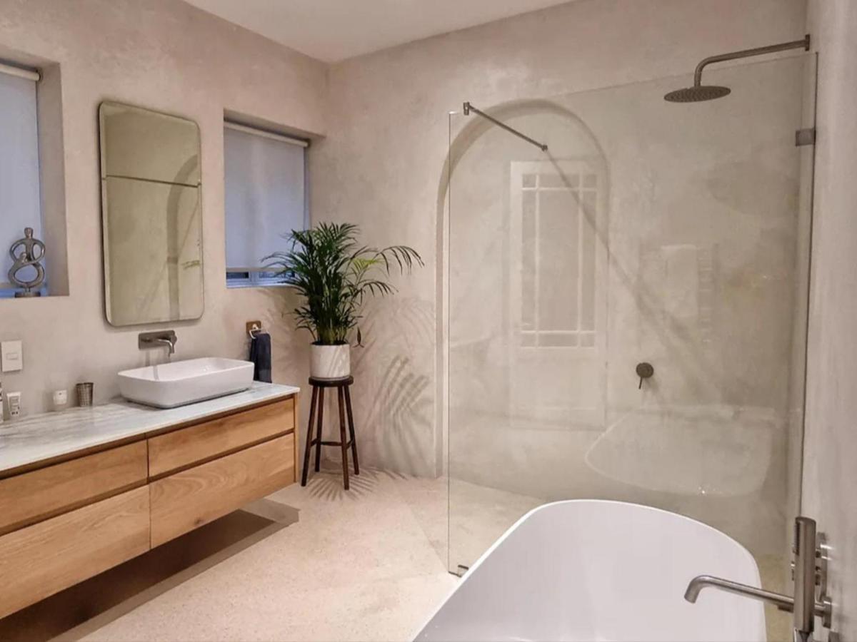 The Dragon Tree Guesthouse كالكباي المظهر الخارجي الصورة